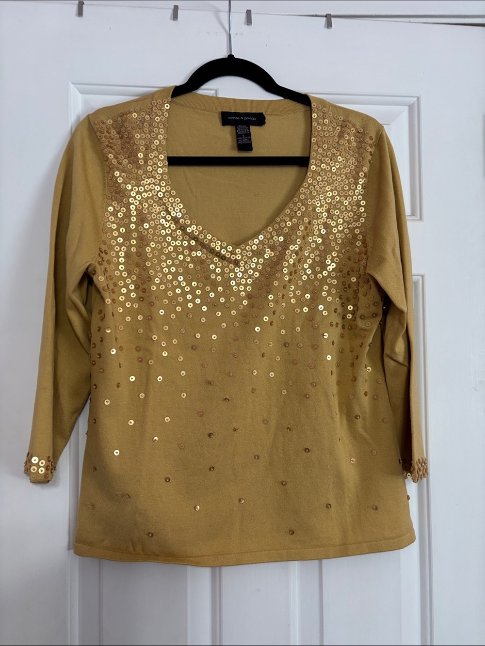Cable & Gauge Gold Sequin V-Neck Long Sleeve Top, NWOT